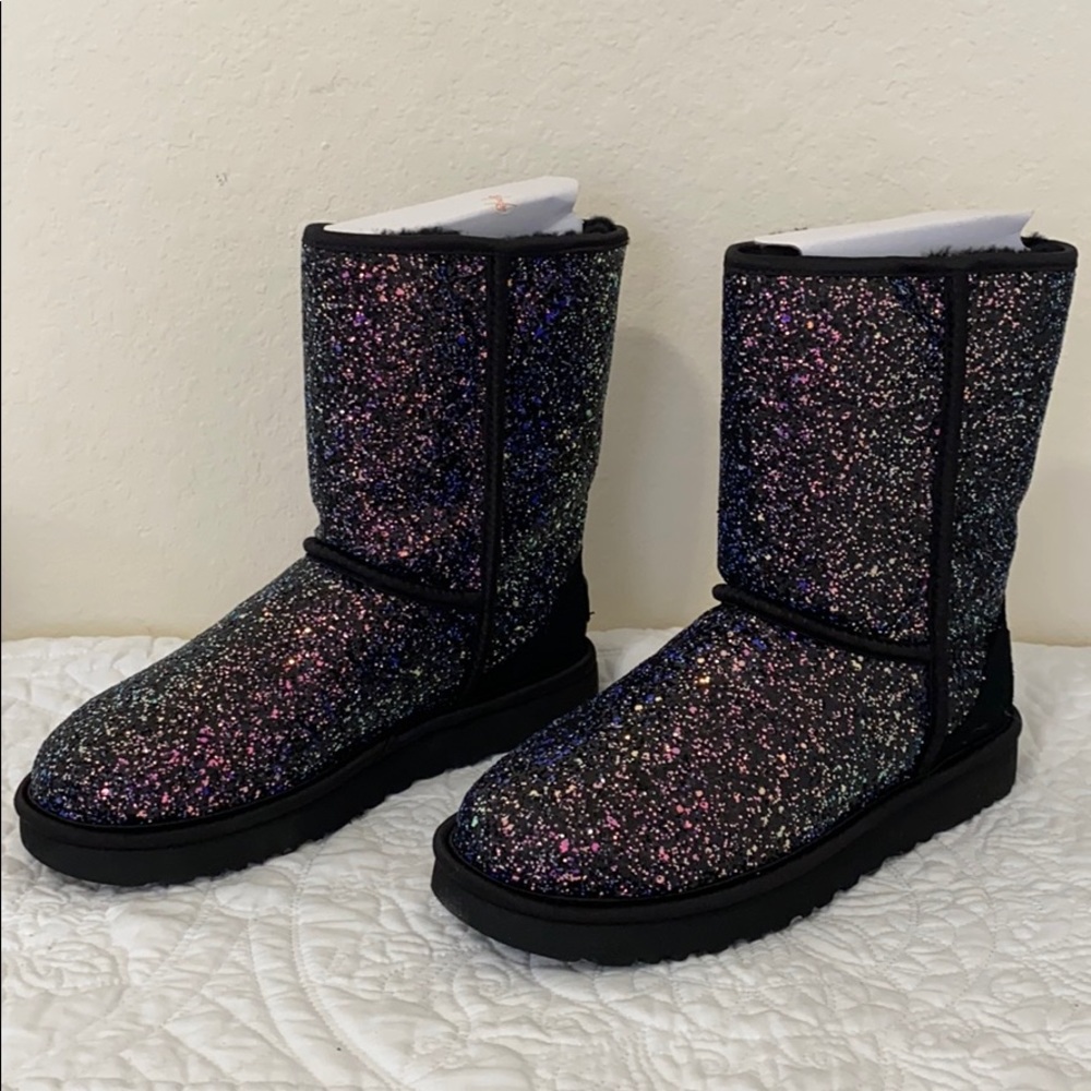 UGG Classic Short Cosmos